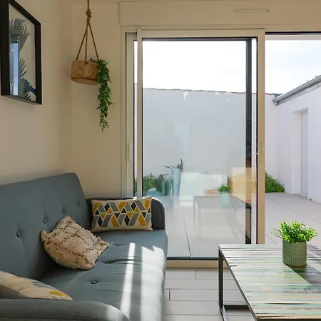 Jolie Maison Avec Terrasse Extérieure - 6 Personnes Hébergement de vacances *