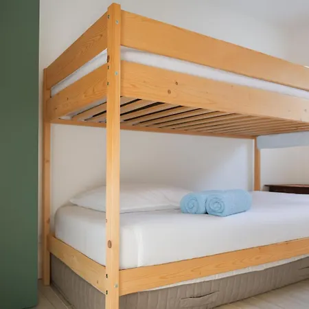 Hébergement de vacances Jolie Maison Avec Terrasse Extérieure - 6 Personnes