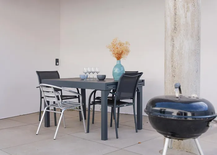 Casa de Férias Jolie Maison Avec Terrasse Exterieure - 6 Personnes *